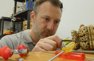 Scott Trelfa working in his studio